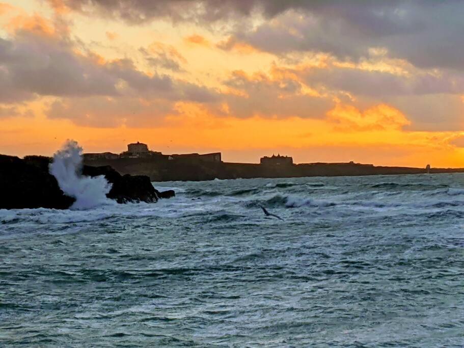 Large 4 Person Couples And Family Caravan In Newquay Bay Resort エクステリア 写真