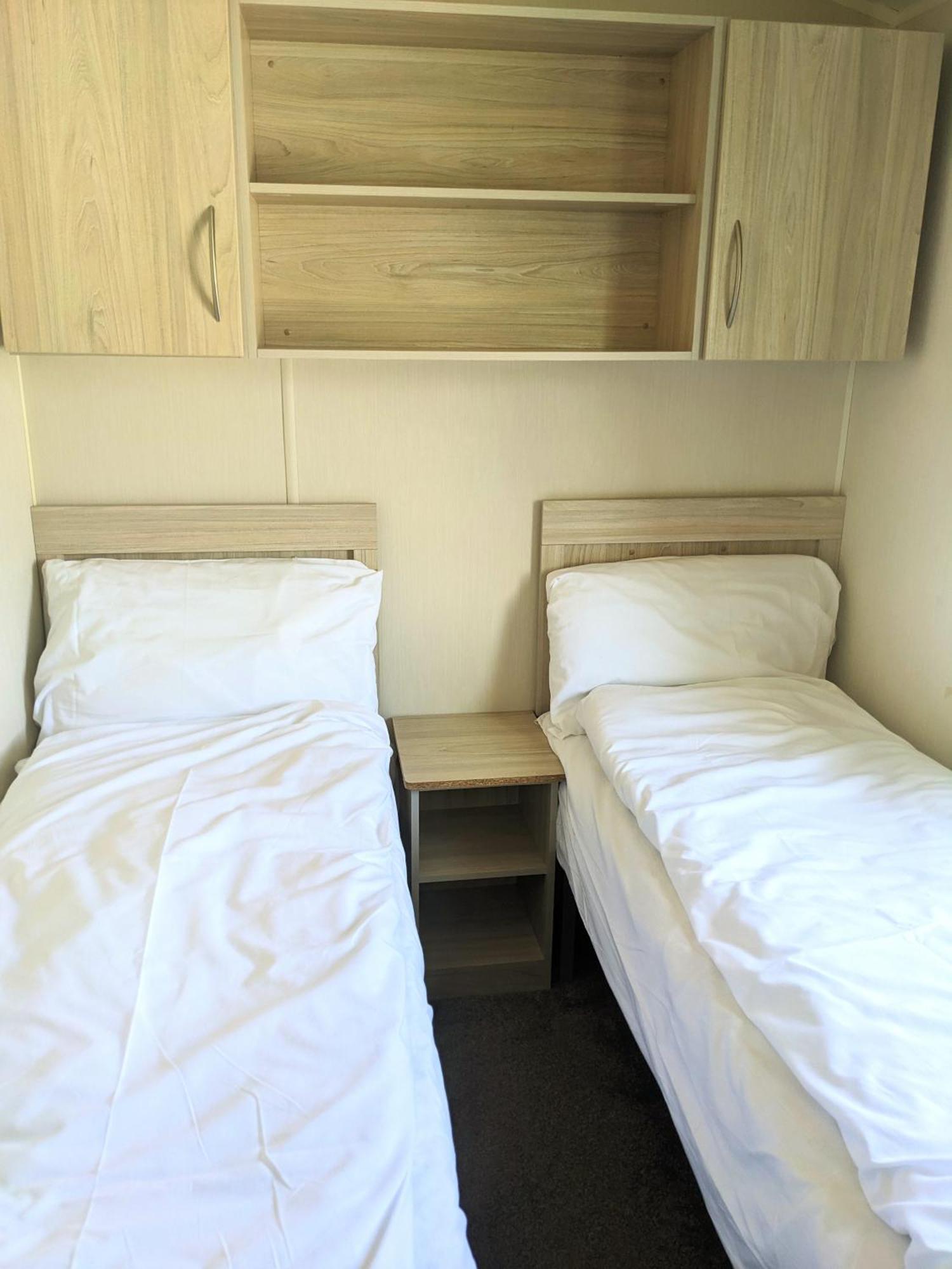 Large 4 Person Couples And Family Caravan In Newquay Bay Resort エクステリア 写真
