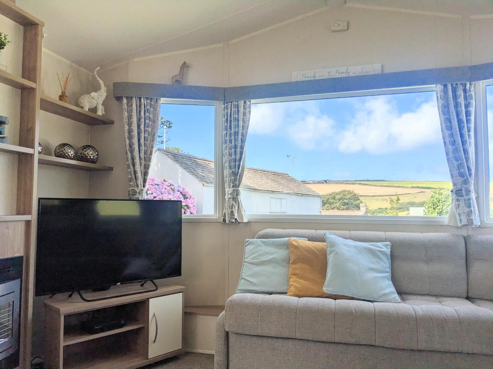 Large 4 Person Couples And Family Caravan In Newquay Bay Resort エクステリア 写真